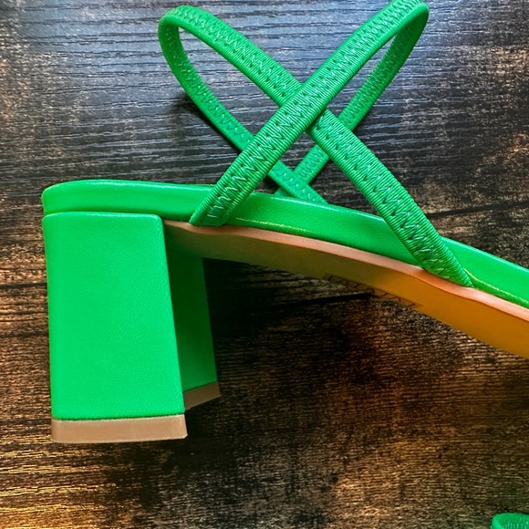 Jeffrey Campbell Women's Adapt Green Block Heels - Picture 9 of 16